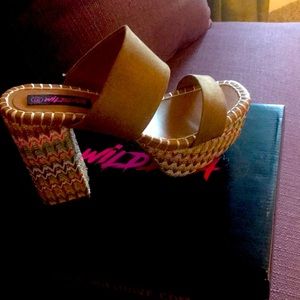 Patterned Platform Sandal